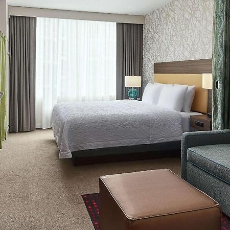 Home2 Suites By Hilton Chicago Mccormick Place Bagian luar foto