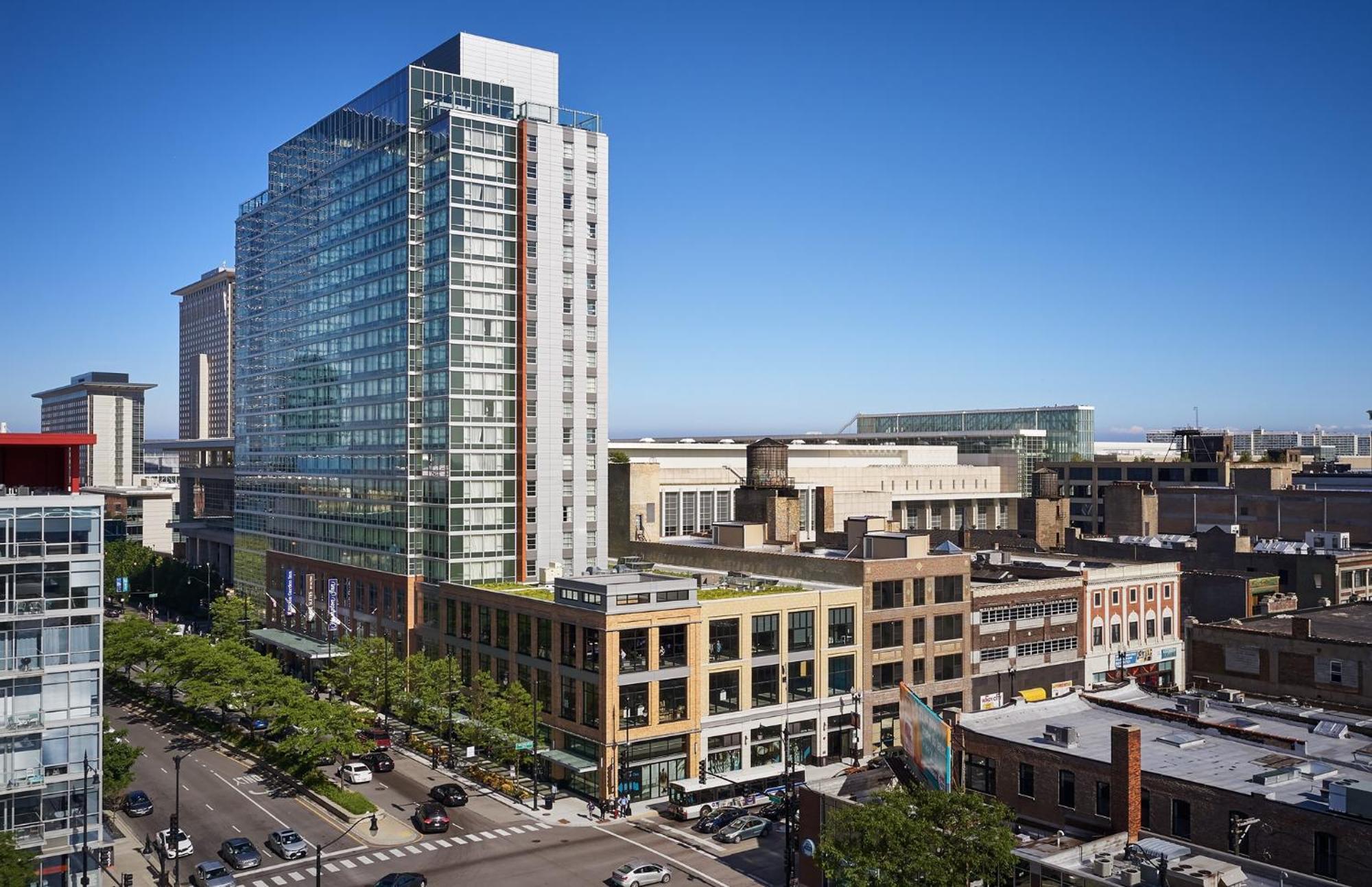 Home2 Suites By Hilton Chicago Mccormick Place Bagian luar foto