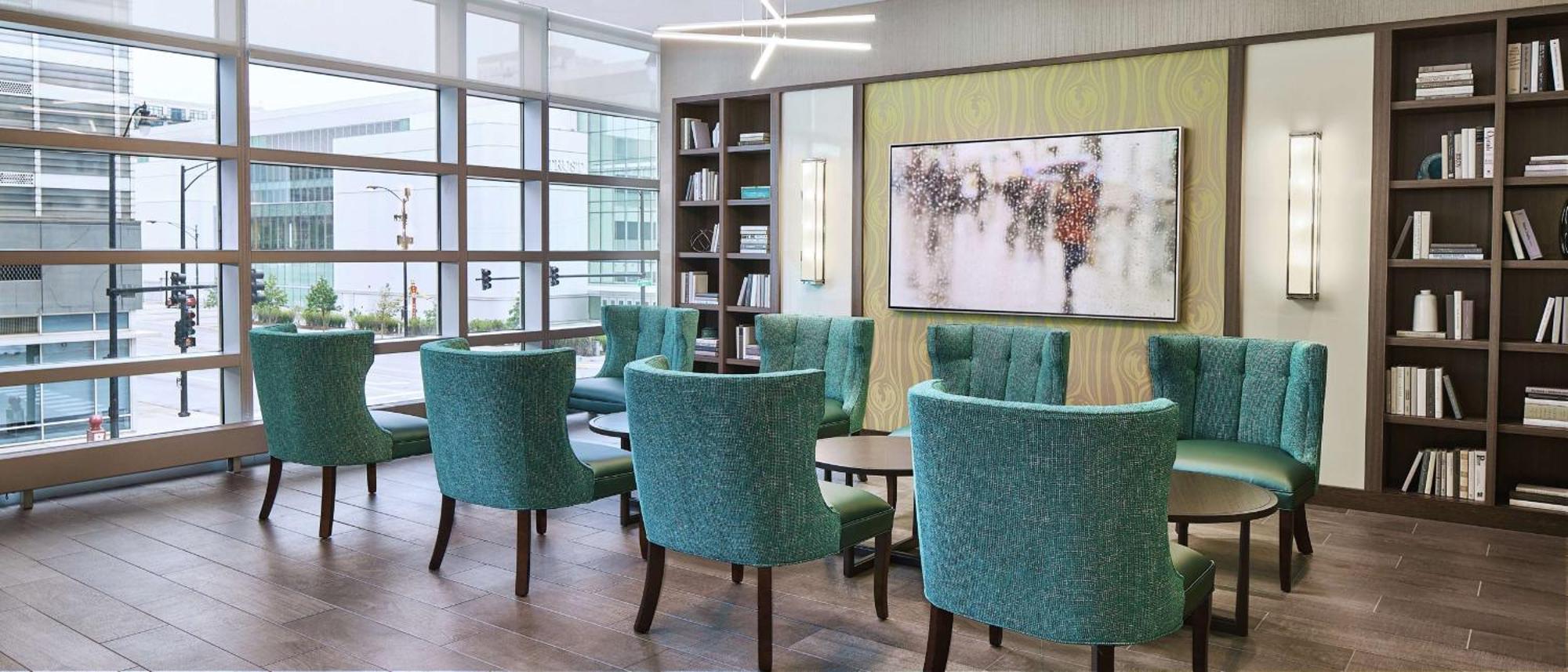 Home2 Suites By Hilton Chicago Mccormick Place Bagian luar foto